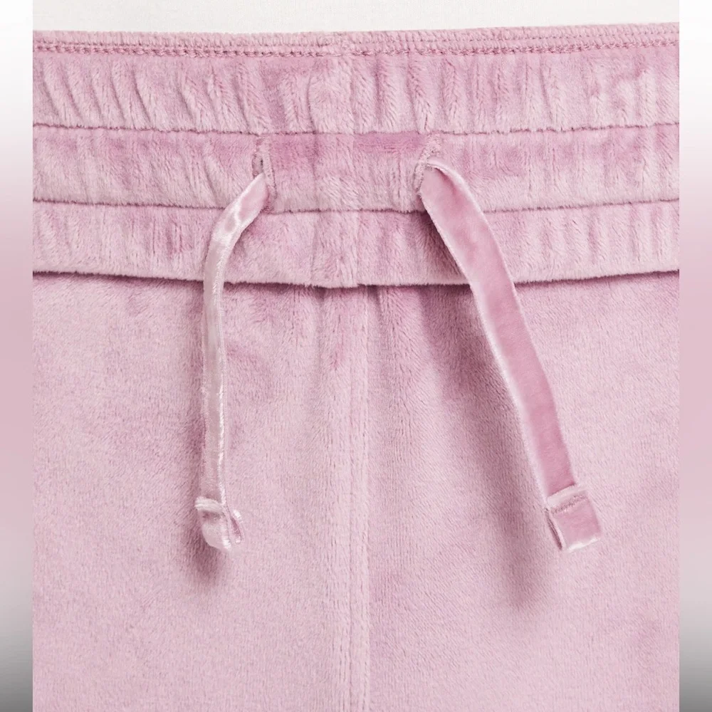 NWT Nike Sportswear Girls Velvet Joggers Size Large